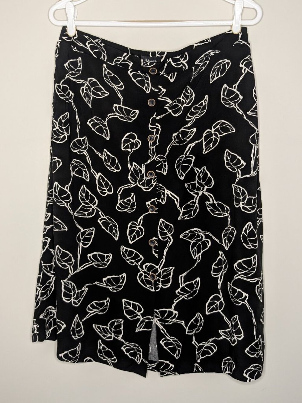 Reitmans Black & White Botanical Button Down A-line Skirt Size 10 Regular